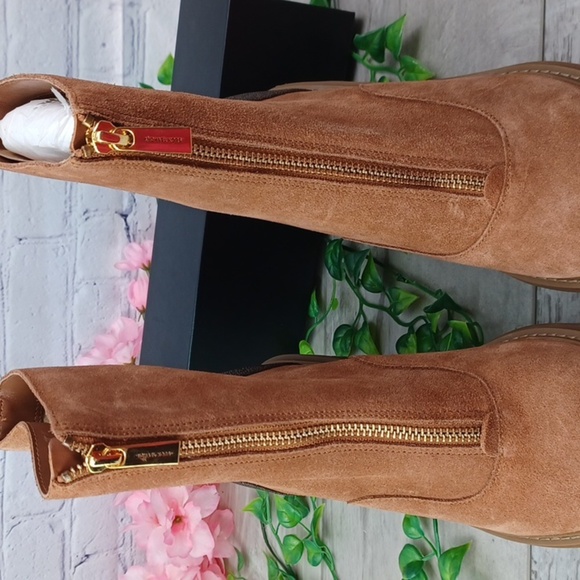 Michael Kors Cyrus Lug Sole Suede Boot NWOB - Picture 4 of 9